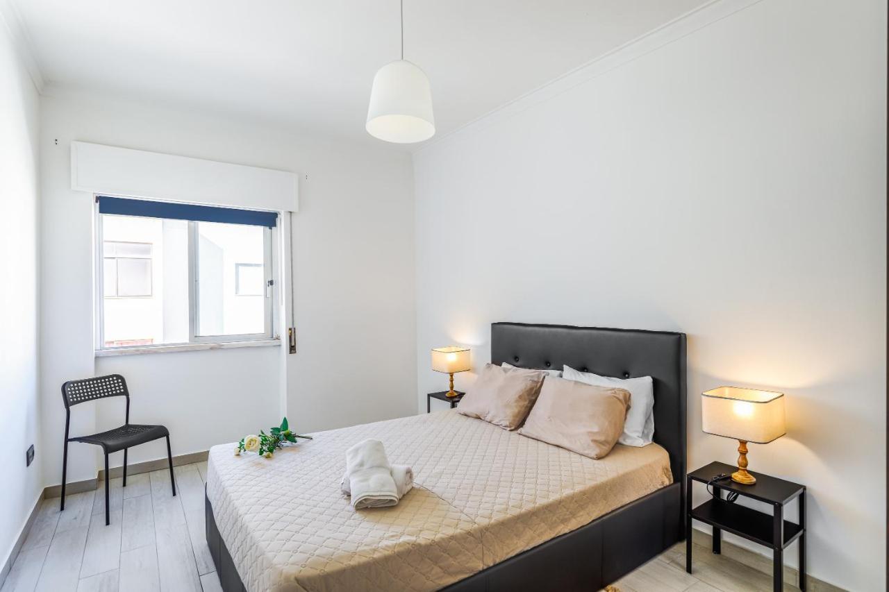 Appartement Sleeptubal Moderne Accommodatie Alhos Vedros